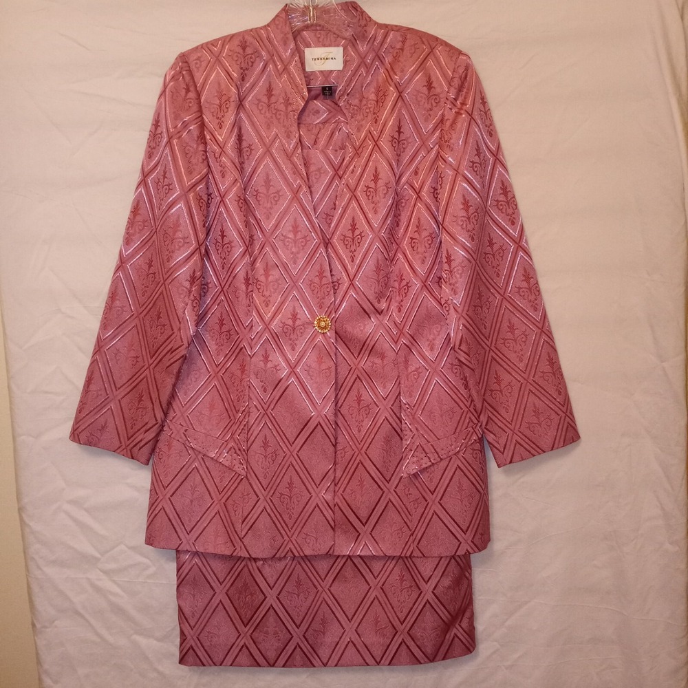 Terramina Size 8 Skirt Suit Pink Geometric Vintage Embroidered‎ Jeweled